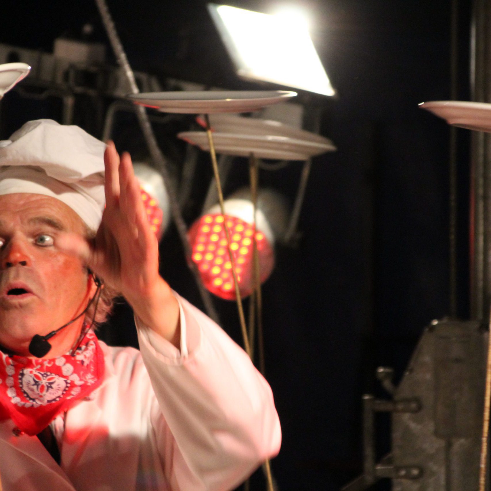 Circus Fantâsia on tour