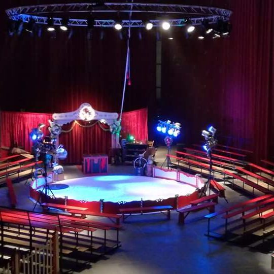 009.-Circus-Fantasia-inrichting-Back-Stage-Kitty-Hagen