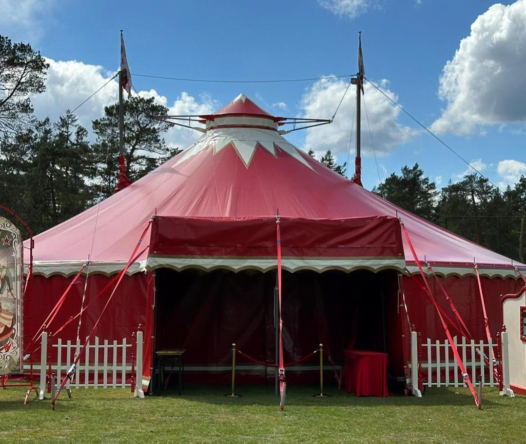 Circustent huren klein